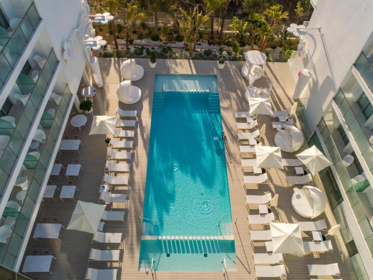 Five Flowers Hotel Formentera, Member Of Melia Collection 에스푸홀스 외부 사진