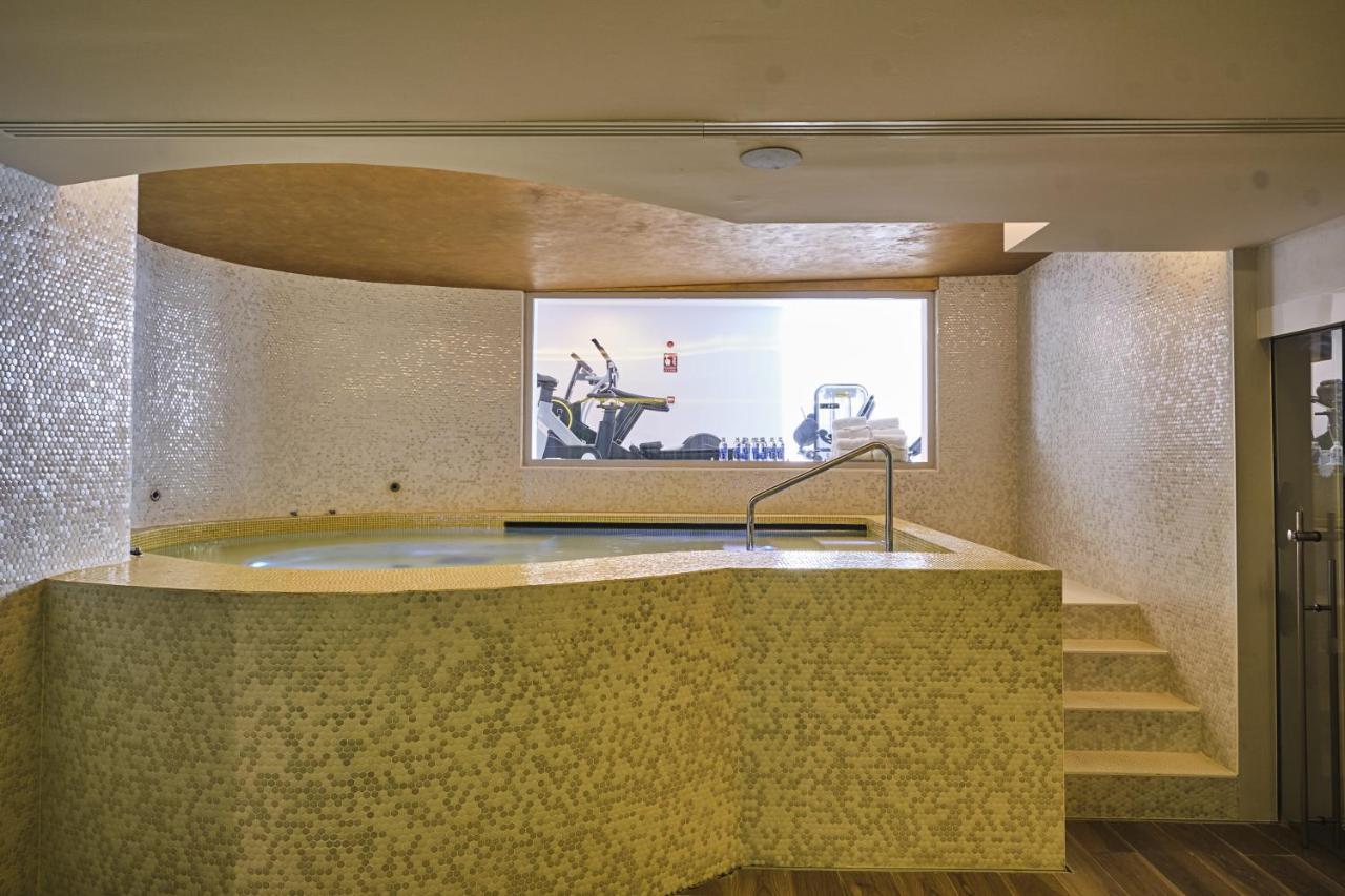 Five Flowers Hotel Formentera, Member Of Melia Collection 에스푸홀스 외부 사진