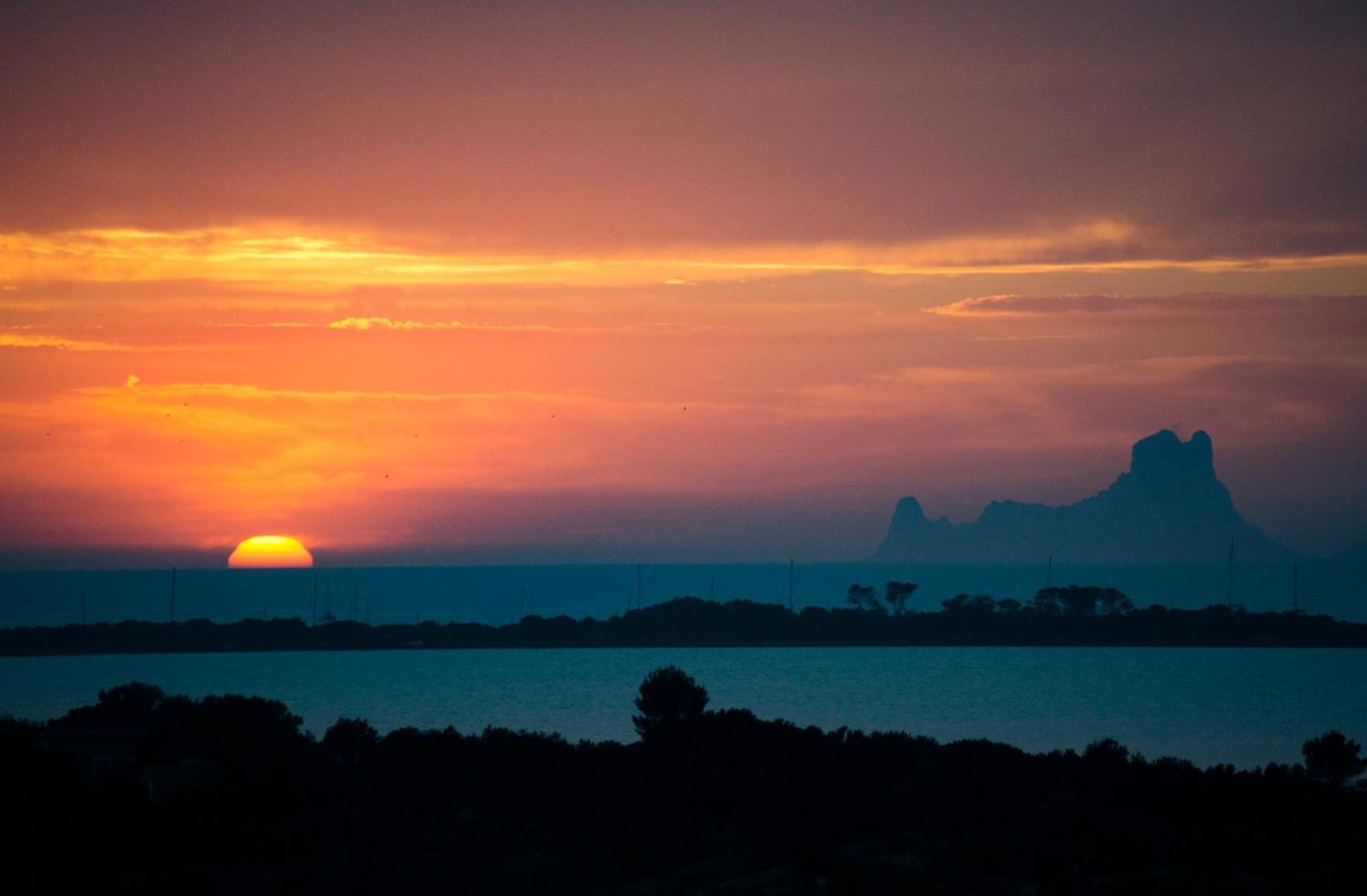 Five Flowers Hotel Formentera, Member Of Melia Collection 에스푸홀스 외부 사진