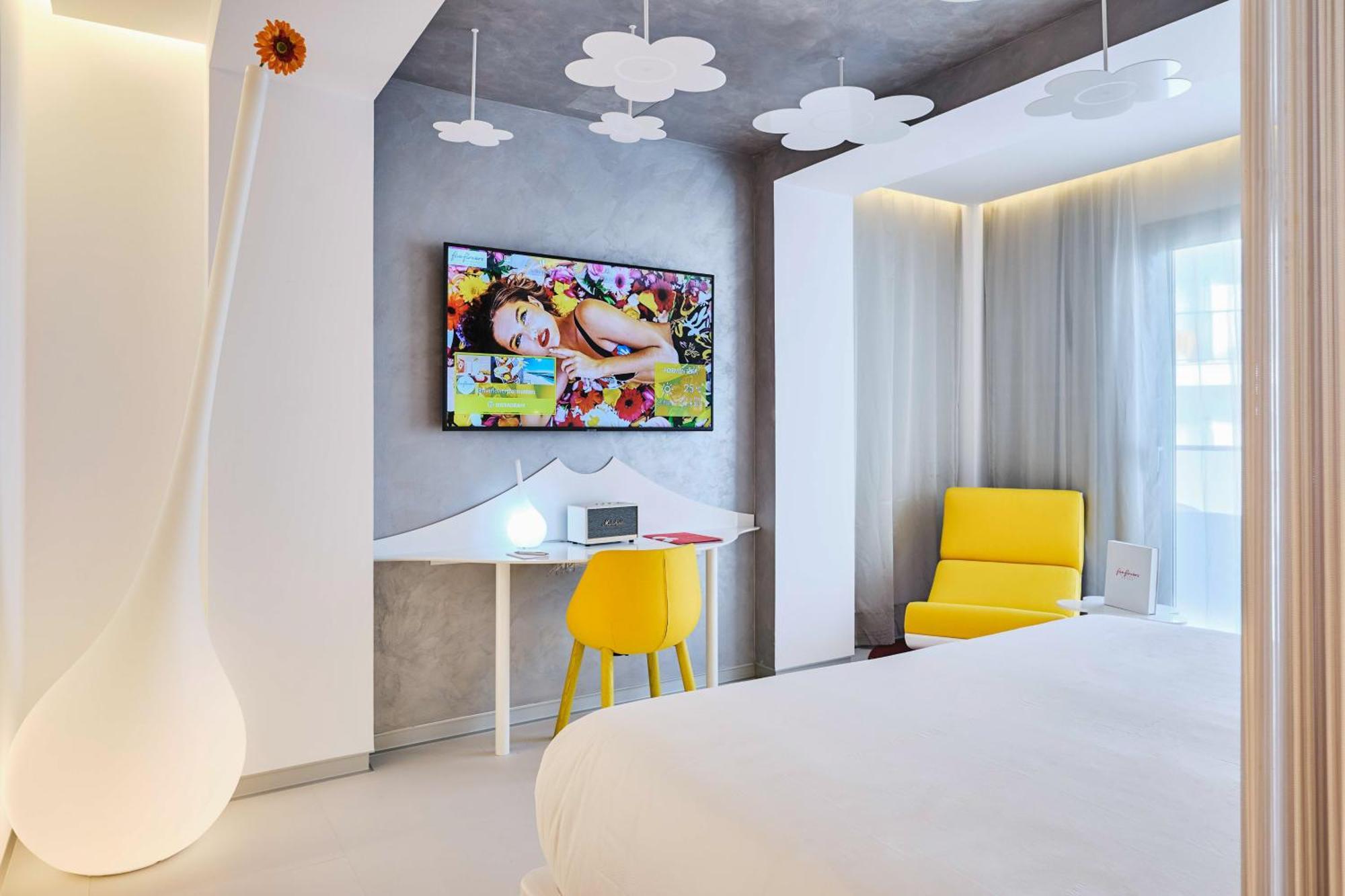 Five Flowers Hotel Formentera, Member Of Melia Collection 에스푸홀스 외부 사진