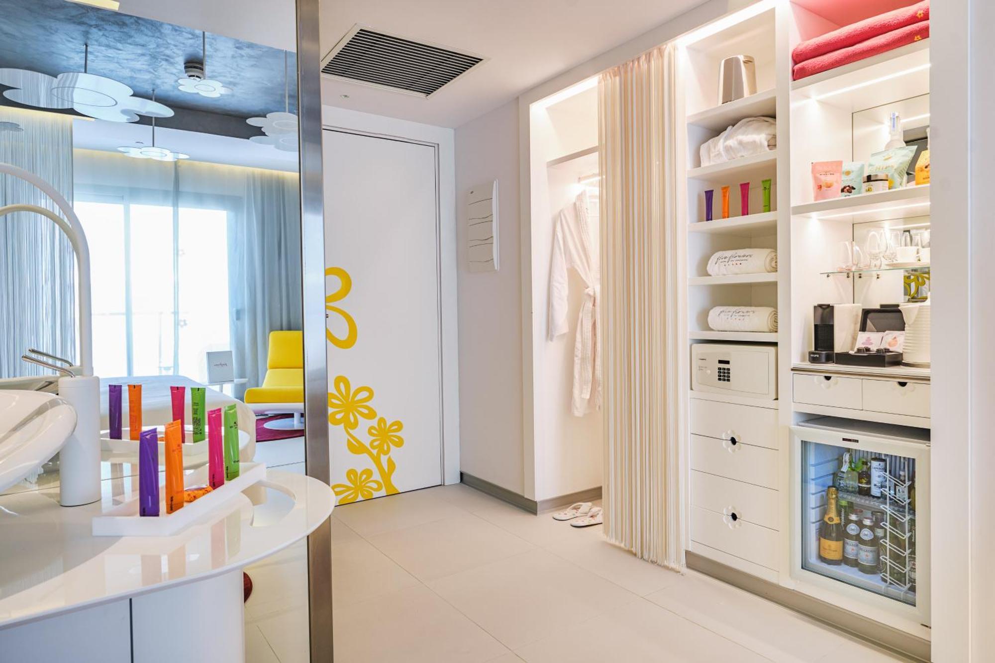 Five Flowers Hotel Formentera, Member Of Melia Collection 에스푸홀스 외부 사진