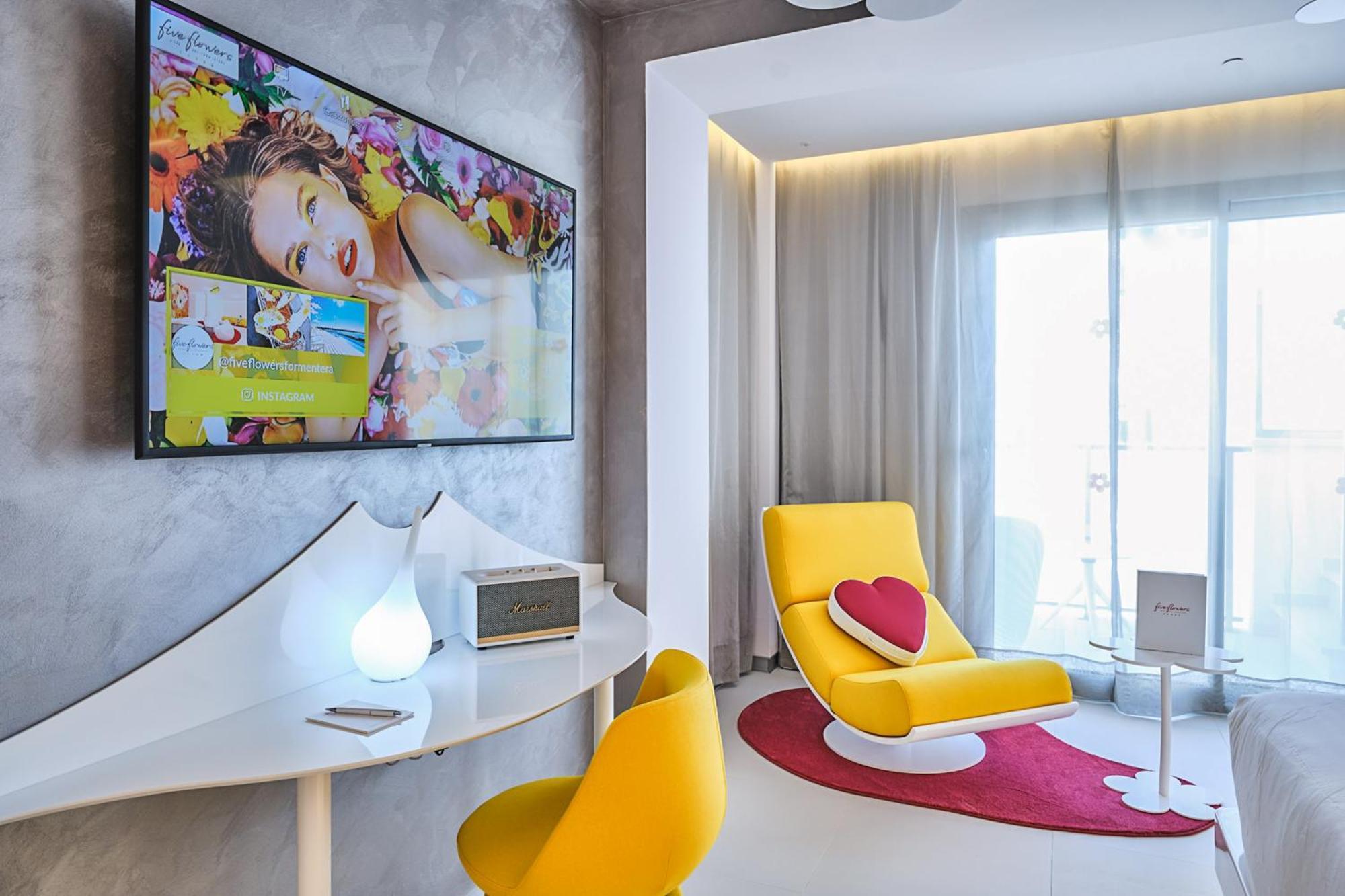 Five Flowers Hotel Formentera, Member Of Melia Collection 에스푸홀스 외부 사진